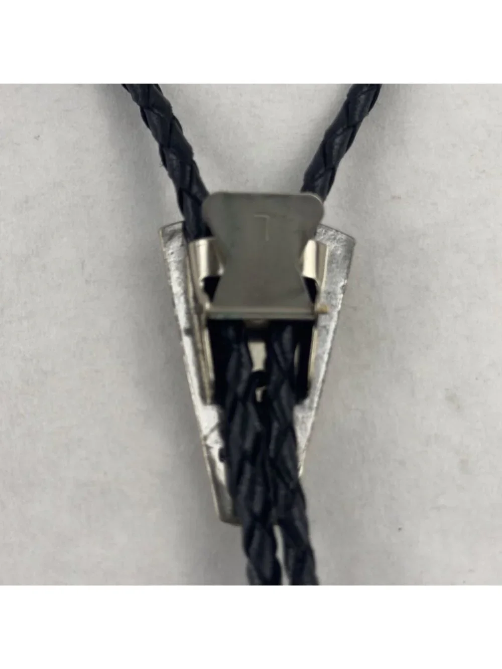 Vtg Black Hills Sterling Silver Bolo Tie Floral Silver Tips Braided Leather USA